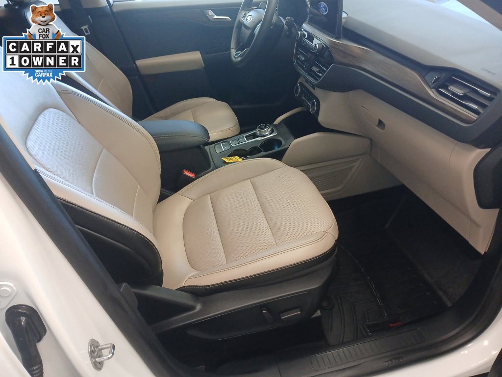 Used 2020 Ford Escape Titanium AWD/4WD image 17