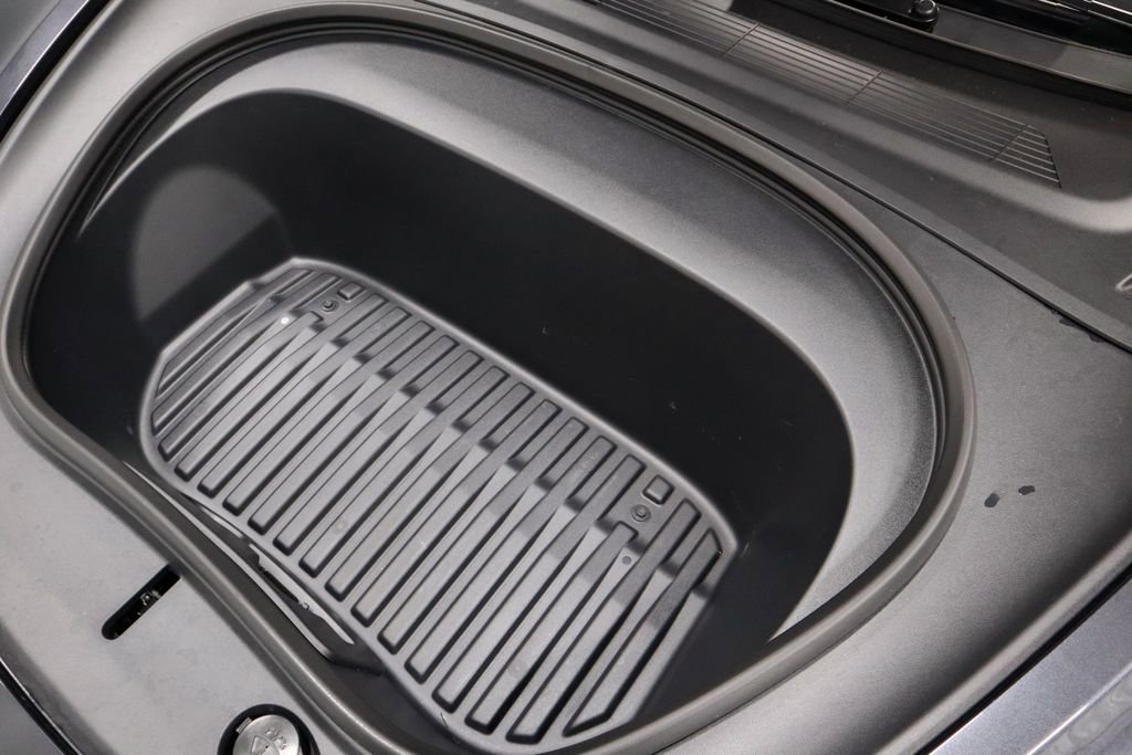 Used 2024 Tesla Model 3 Performance image 18