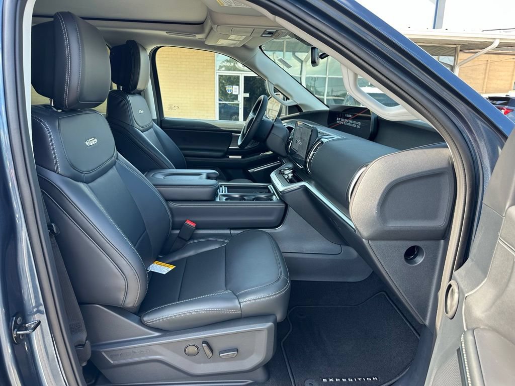 New 2027 Ford Expedition Max Platinum w/ Driver's Package AWD/4WD image 16