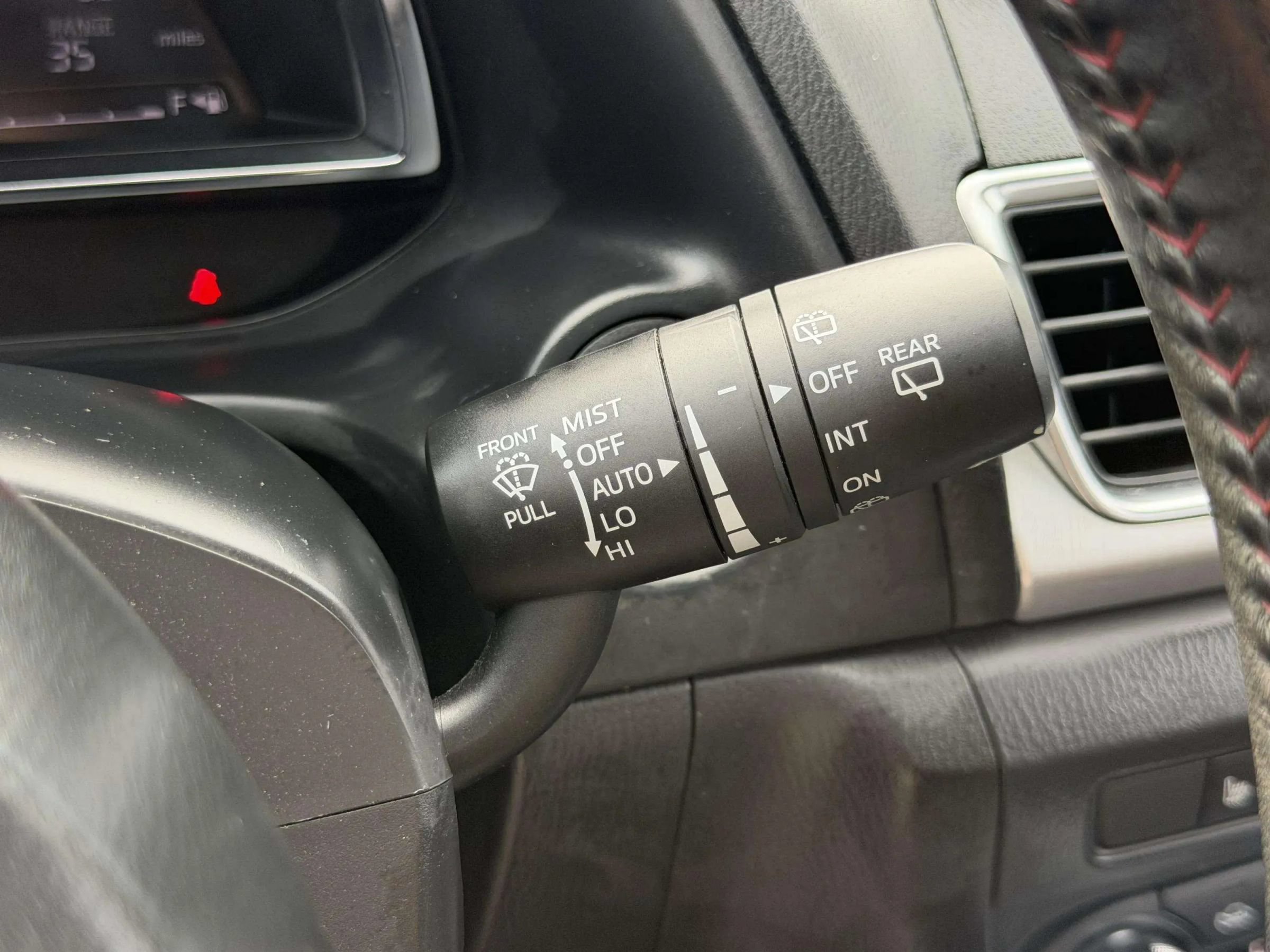 Used 2014 MAZDA MAZDA3 s Grand Touring FWD image 39
