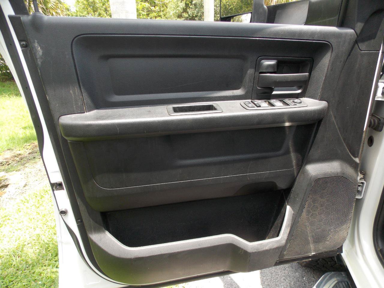 Used 2022 RAM 2500 Tradesman w/ Chrome Appearance Group AWD/4WD image 22