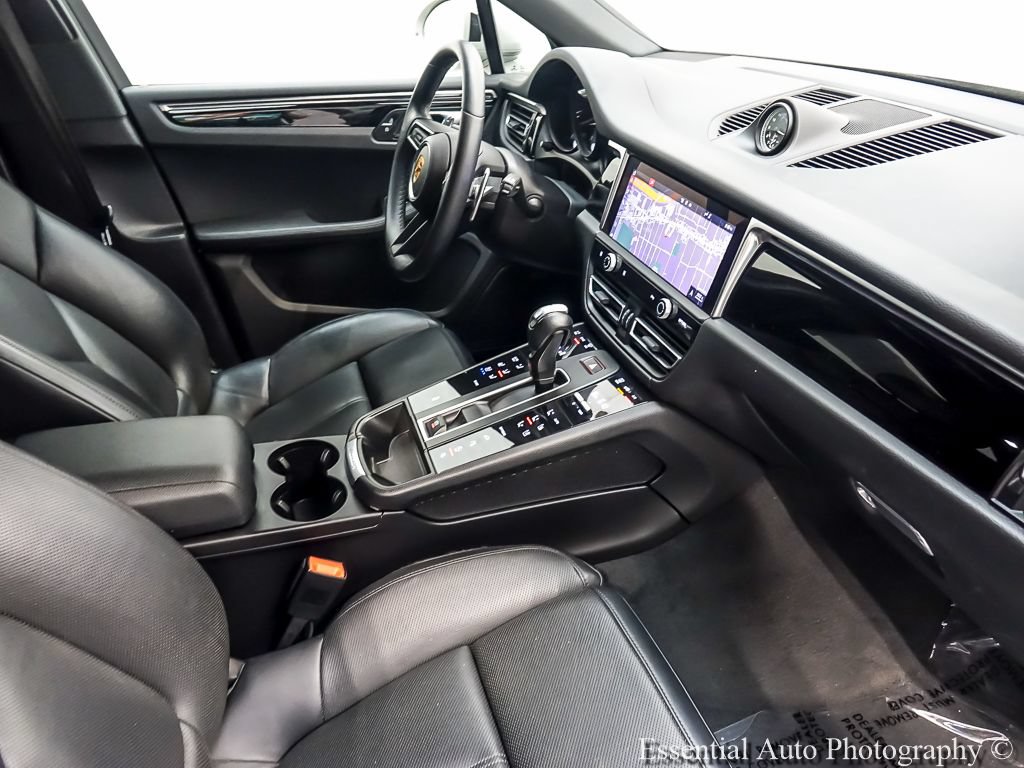 Used 2023 Porsche Macan AWD/4WD image 26