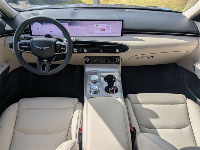 Used 2026 Genesis GV70 2.5T Select image 15