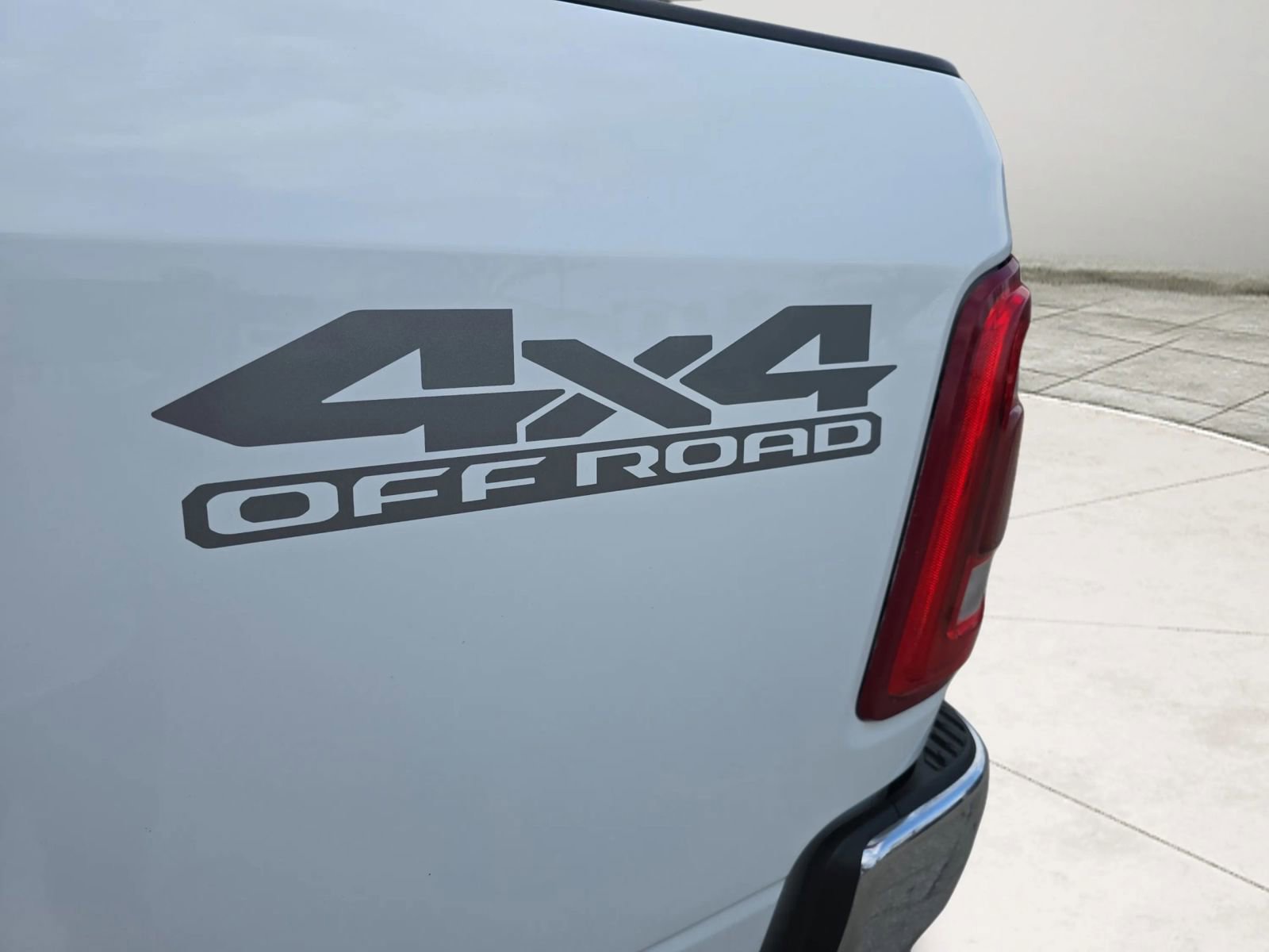 Used 2019 RAM 2500 Tradesman w/ Safety Group image 21