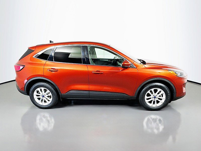 Used 2020 Ford Escape SE image 8