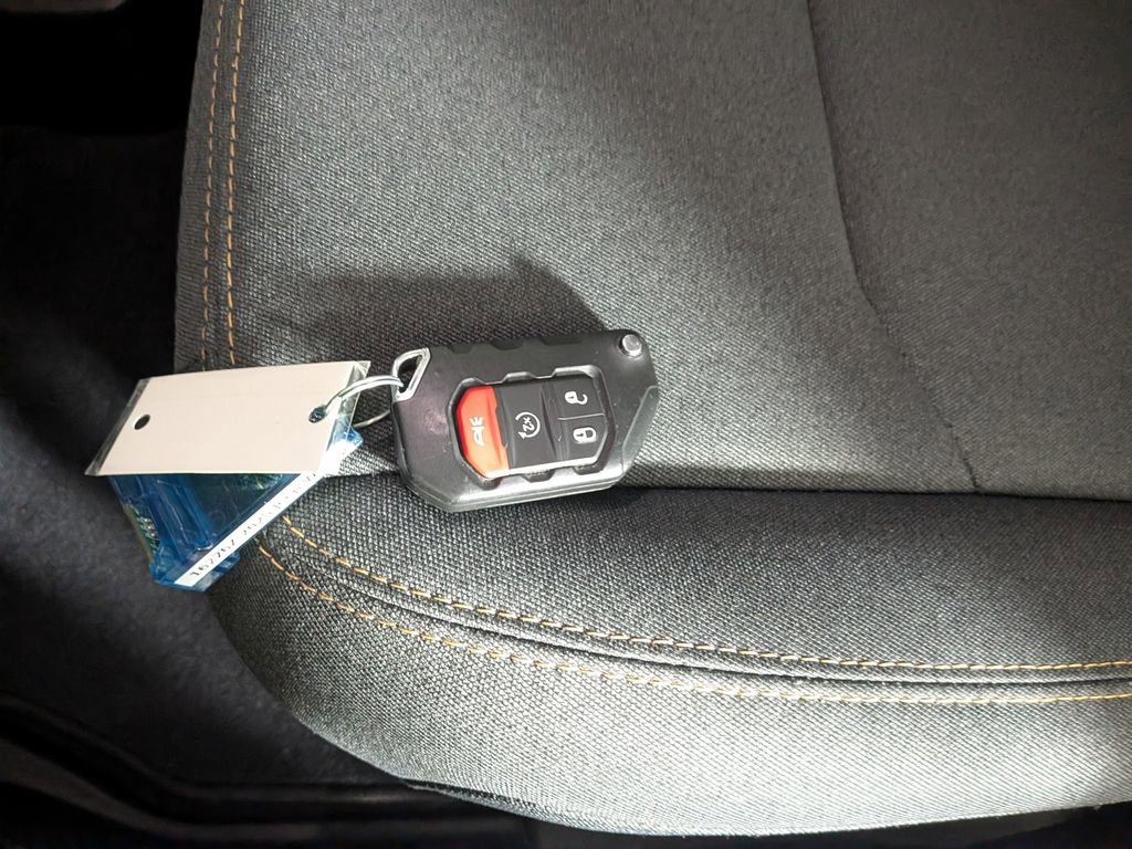 Certified 2025 Jeep Wrangler Unlimited Sahara image 33