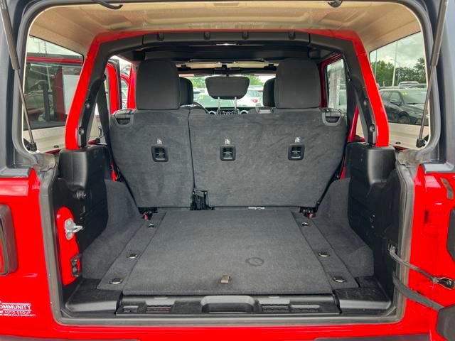 Used 2021 Jeep Wrangler Unlimited Sahara image 18
