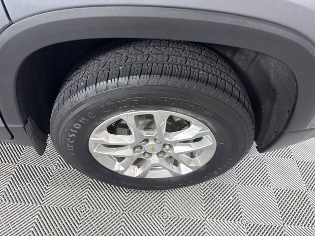 Used 2020 Chevrolet Traverse LT w/ Driver Confidence II Package image 11