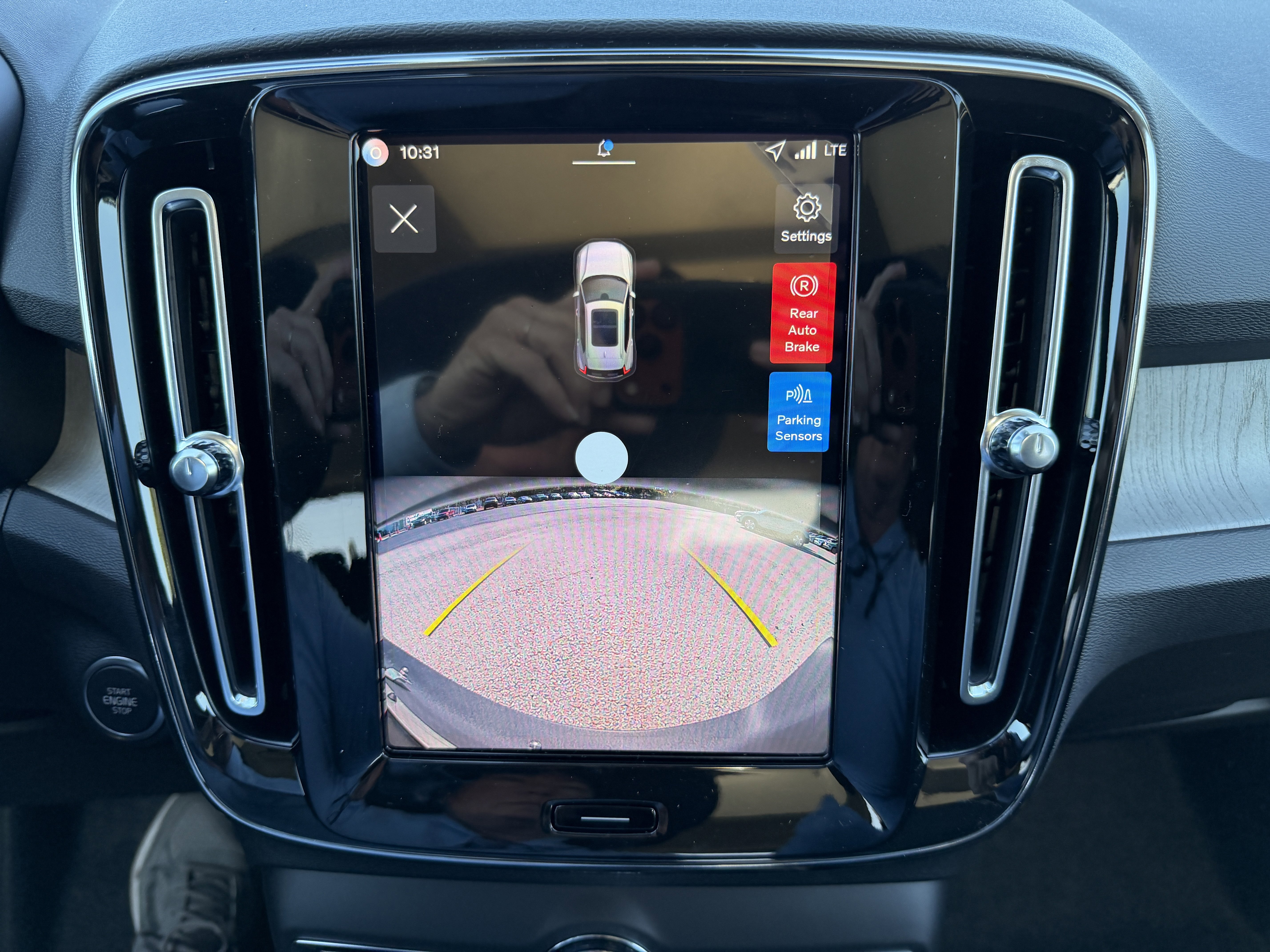 New 2026 Volvo XC40 B5 Core w/ Protection Package image 22