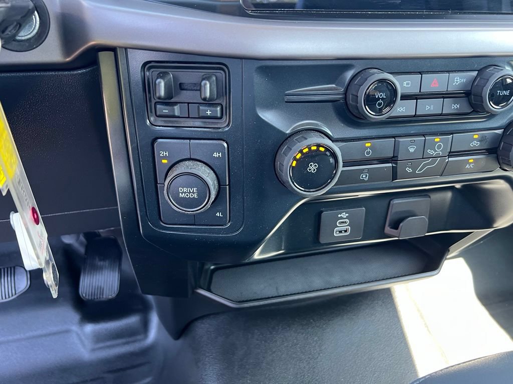 Used 2025 Ford F150 XL AWD/4WD image 28