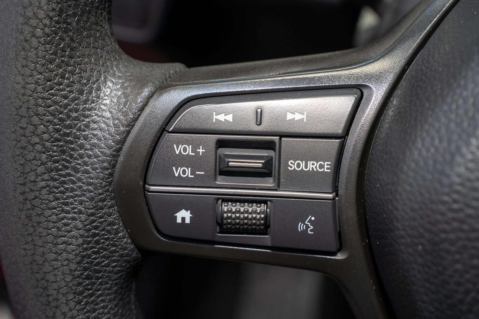 Certified 2025 Honda CR-V LX image 31