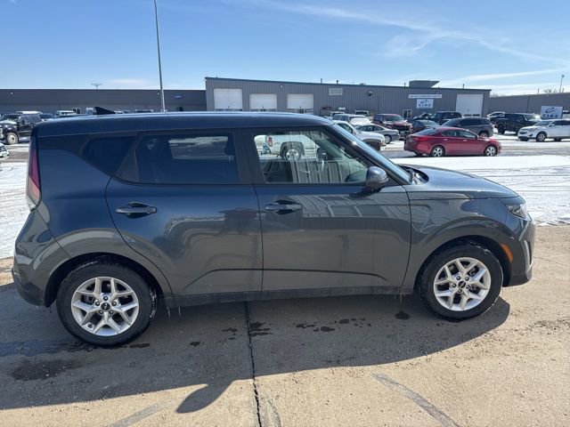 Used 2023 Kia Soul LX w/ LX Technology Package image 8