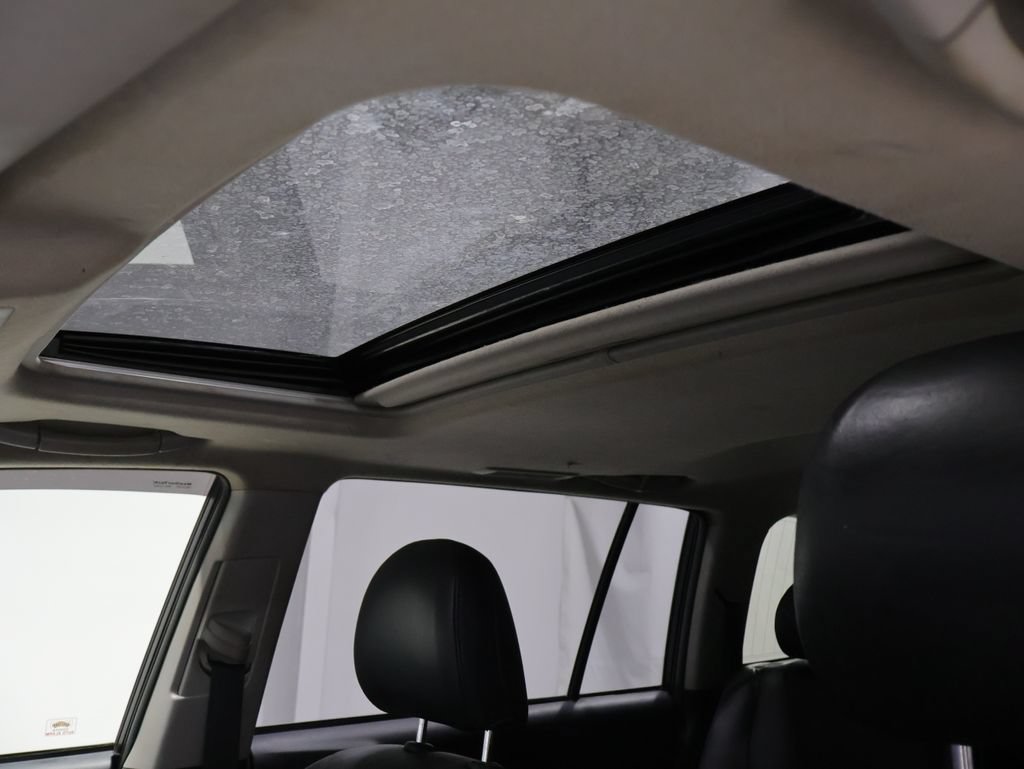 Used 2013 Toyota Highlander Limited AWD/4WD image 11