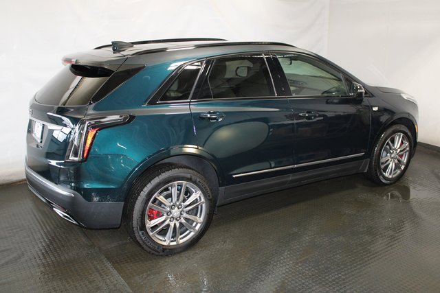 Certified 2025 Cadillac XT5 Sportv w/ Technology Package image 5