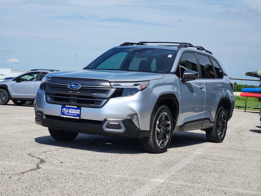 Used 2025 Subaru Forester Limited AWD/4WD image 2