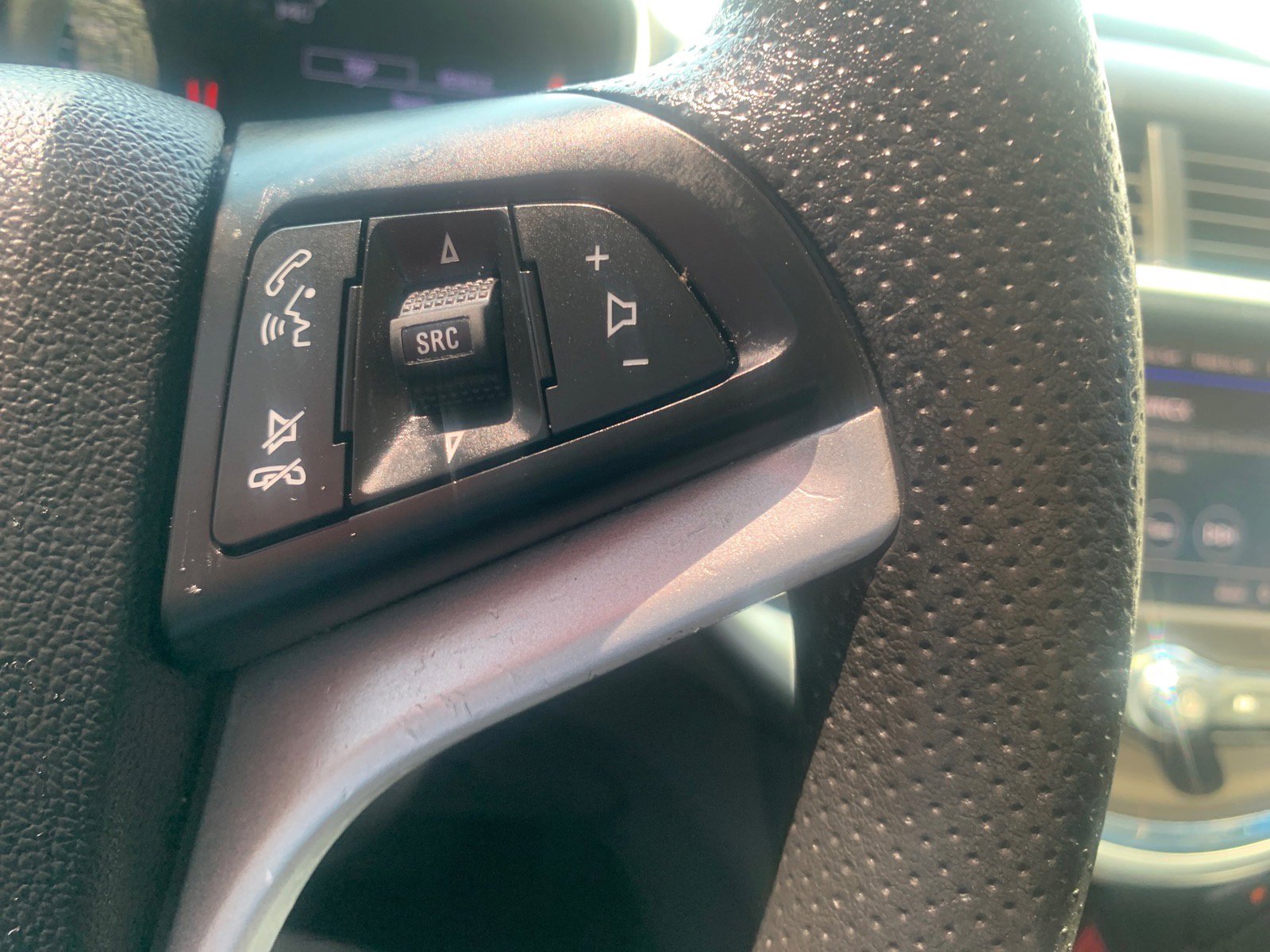Used 2020 Chevrolet Sonic LT FWD image 12