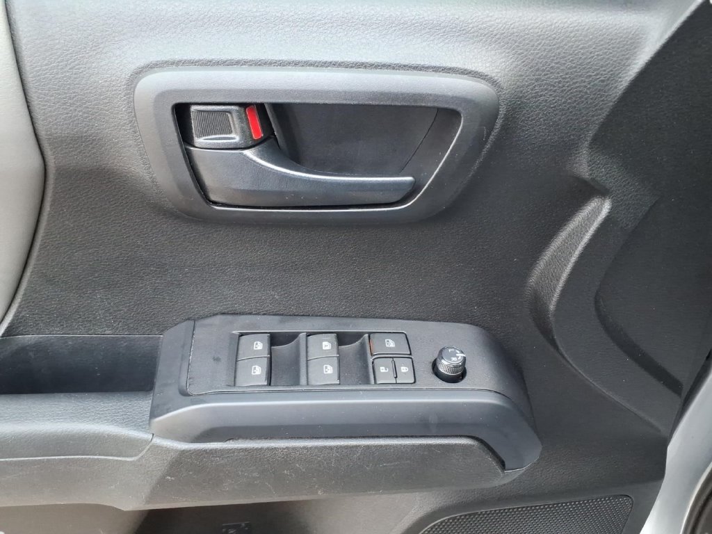 Used 2021 Toyota Tacoma SR w/ SR Convenience Package RWD image 21