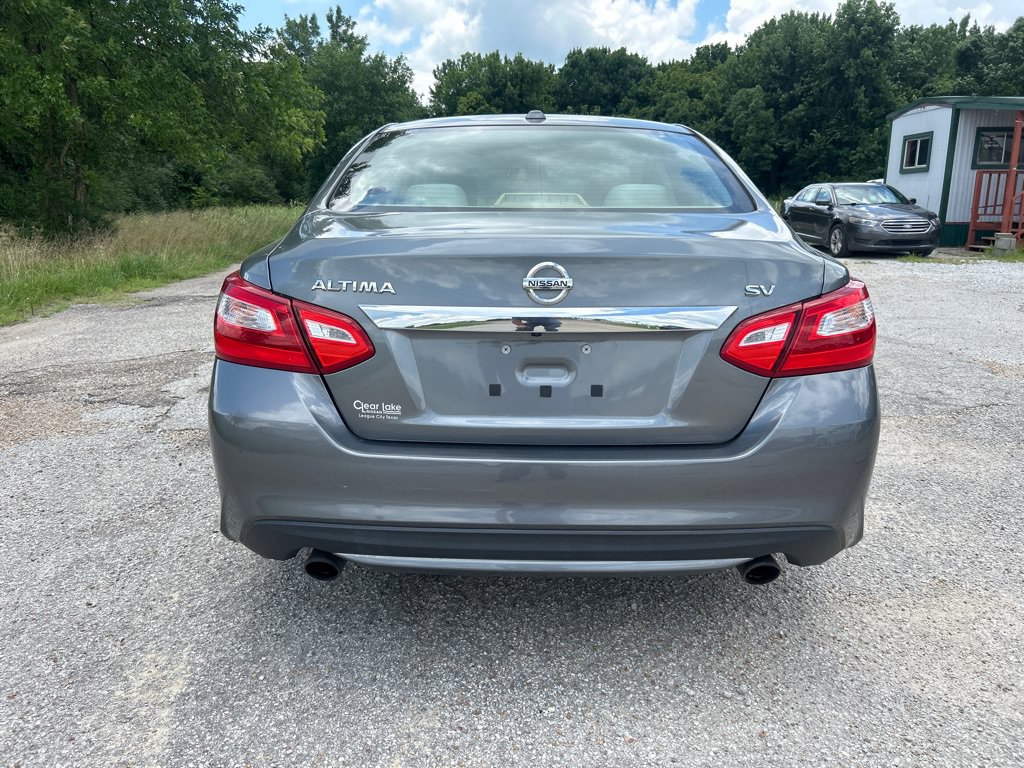 Used 2016 Nissan Altima 2.5 SV FWD image 4