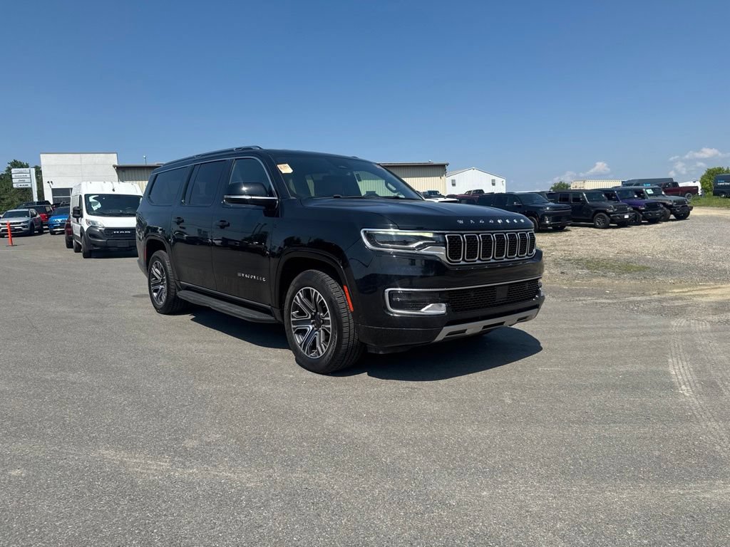 Used 2024 Jeep Wagoneer L Series II RWD image 1