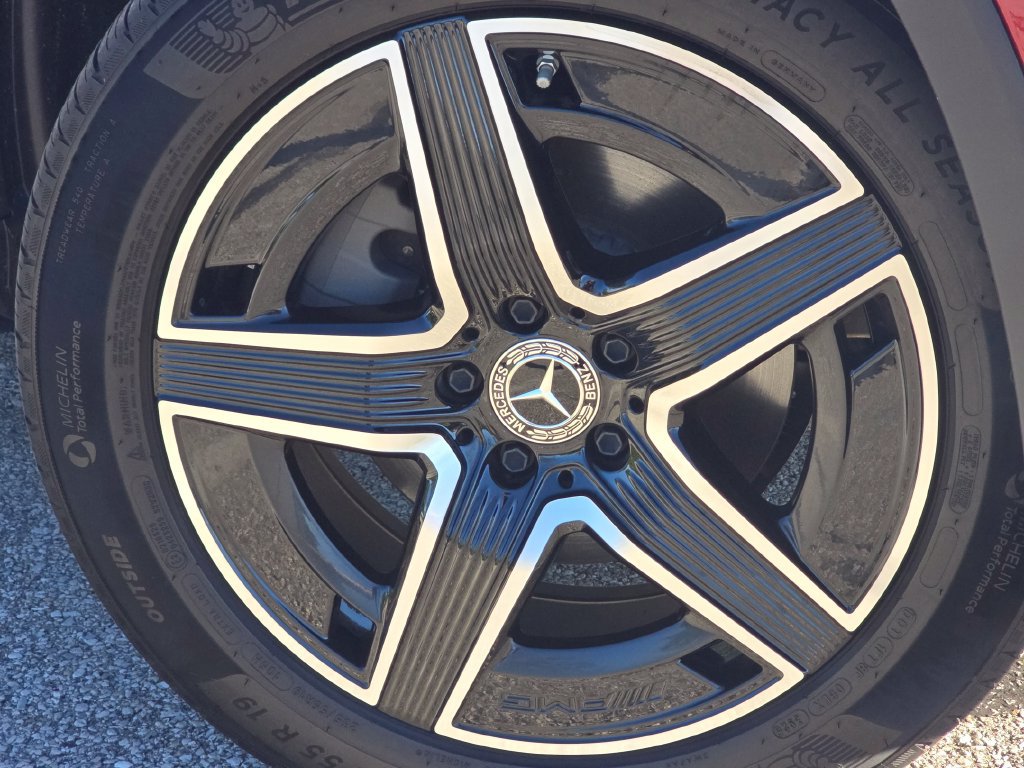 Certified 2026 Mercedes-Benz GLC 300 4MATIC image 11