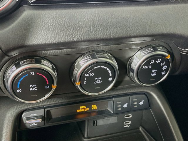 Used 2025 MAZDA MX-5 Miata RF Grand Touring RWD image 17