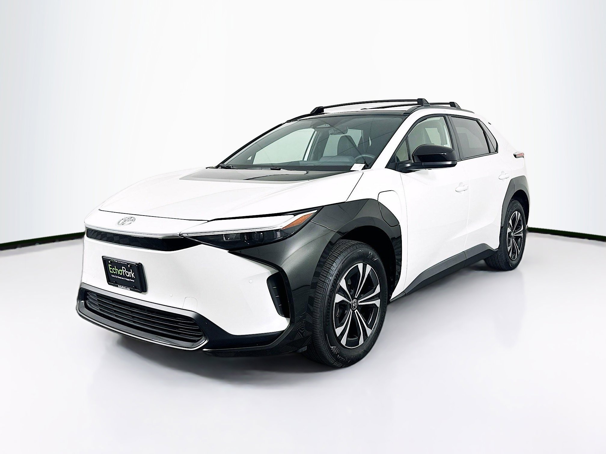 Used 2025 Toyota bZ4X FWD w/ Weather Package image 3