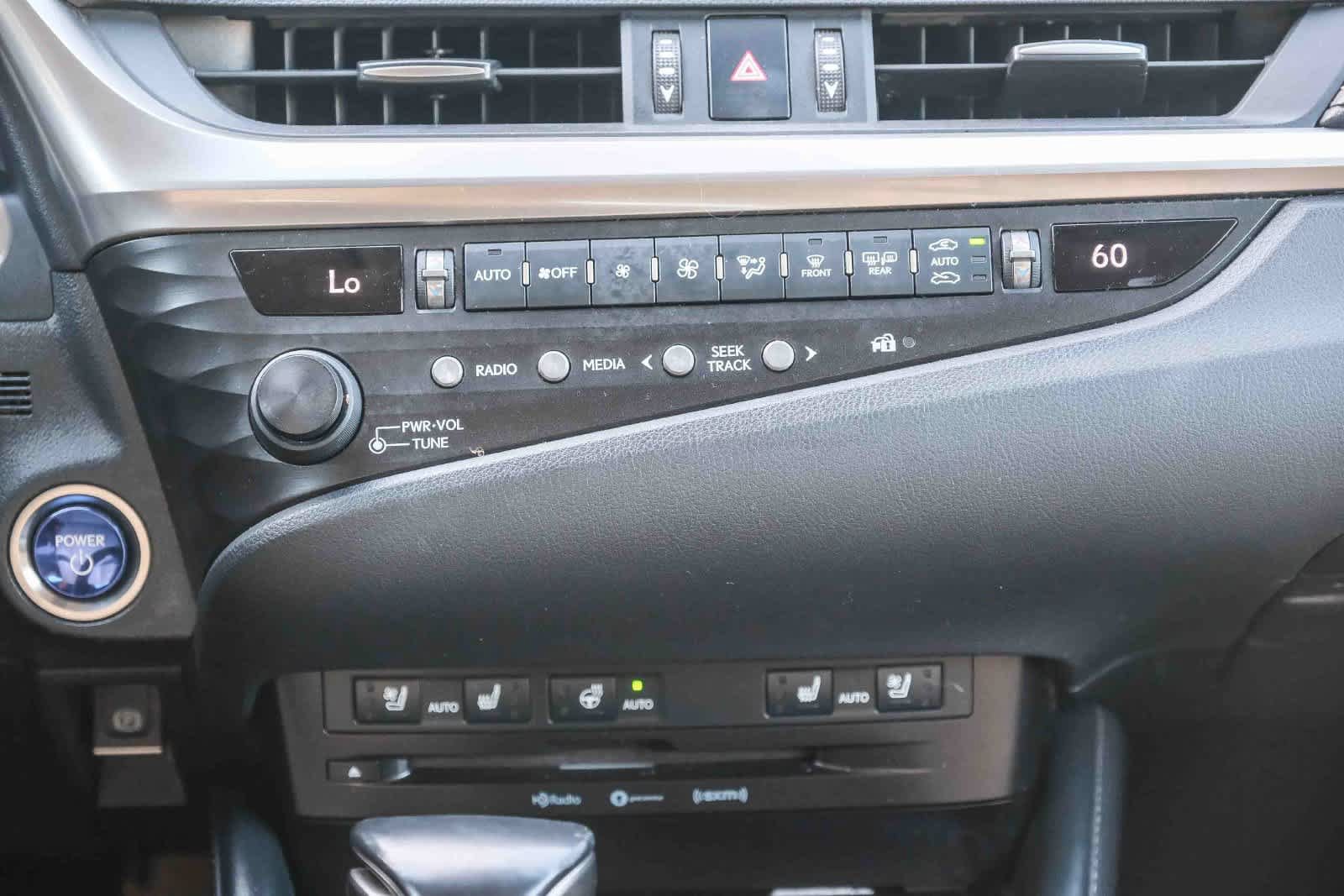 Used 2020 Lexus ES 300h w/ Premium Package FWD image 15