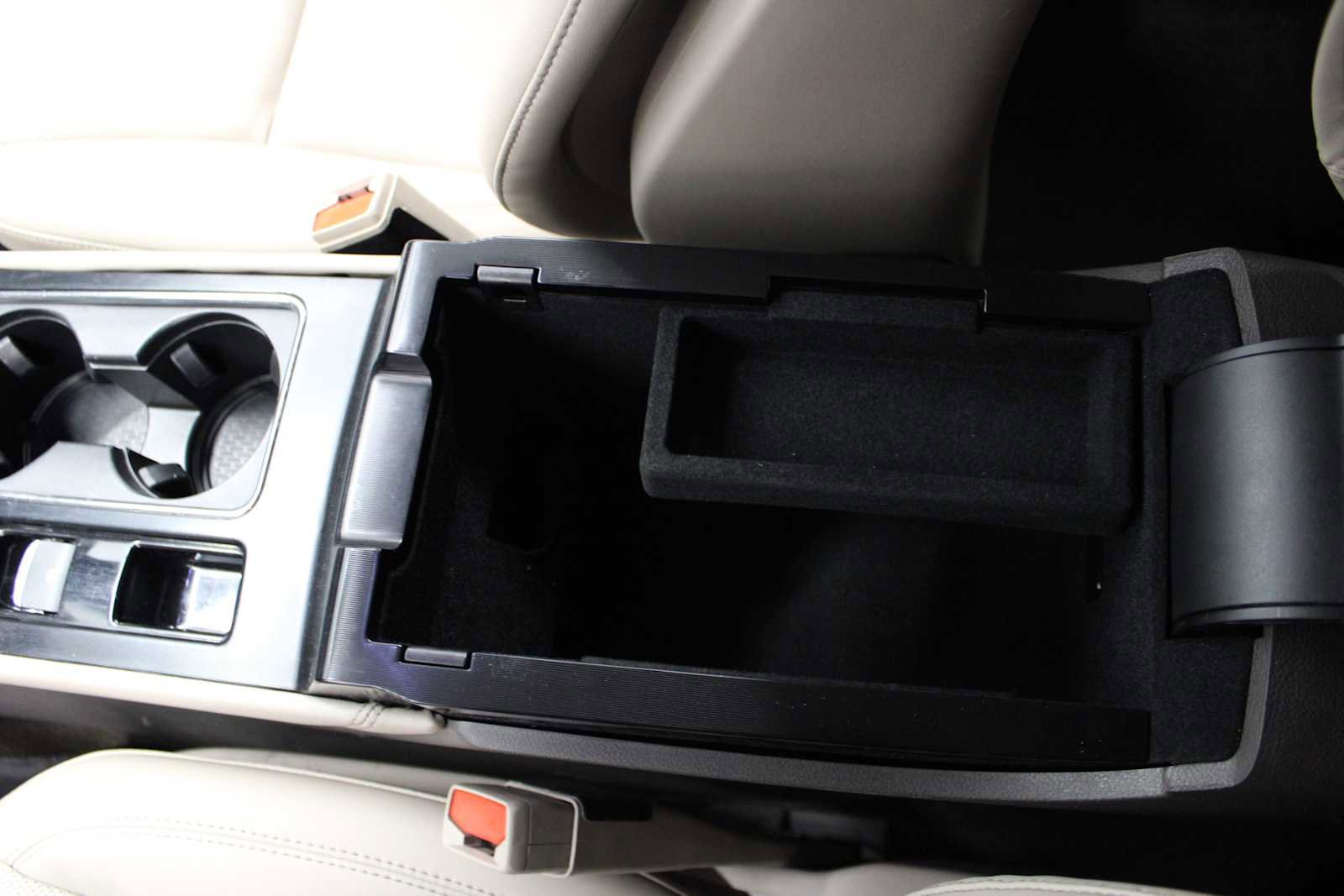 Used 2022 Lincoln Corsair AWD w/ Equipment Group 101A image 37