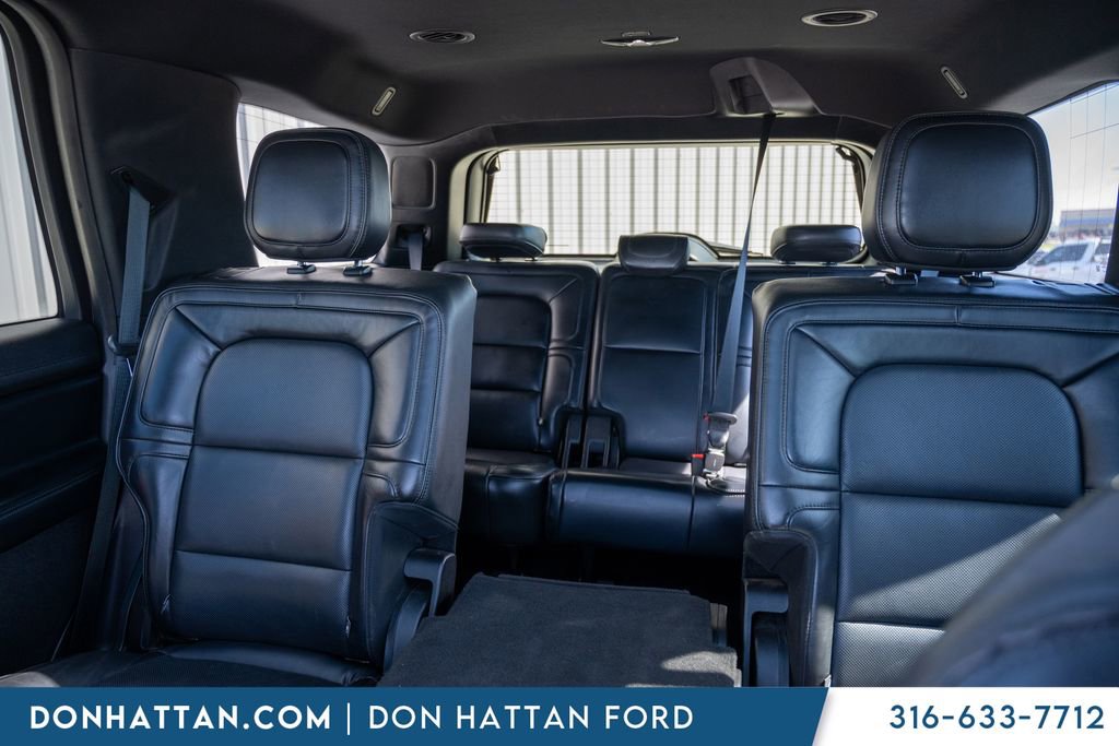 Used 2019 Lincoln Navigator Reserve image 19