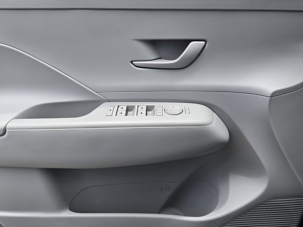 Certified 2024 Hyundai Kona SEL FWD image 27