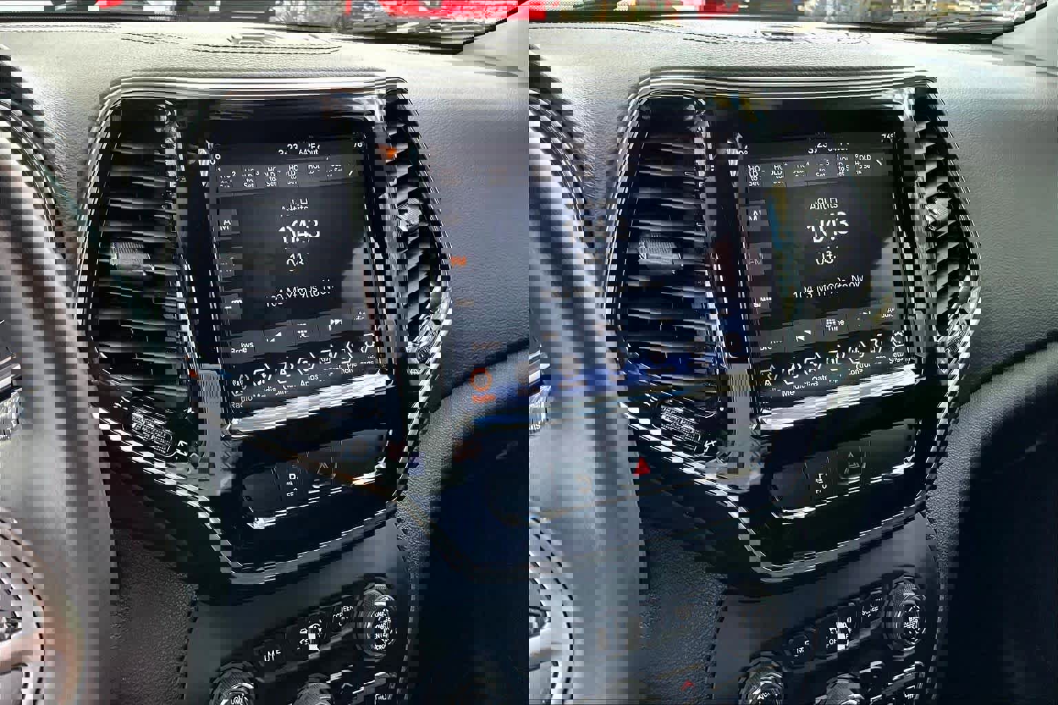 Used 2019 Jeep Cherokee Limited image 6