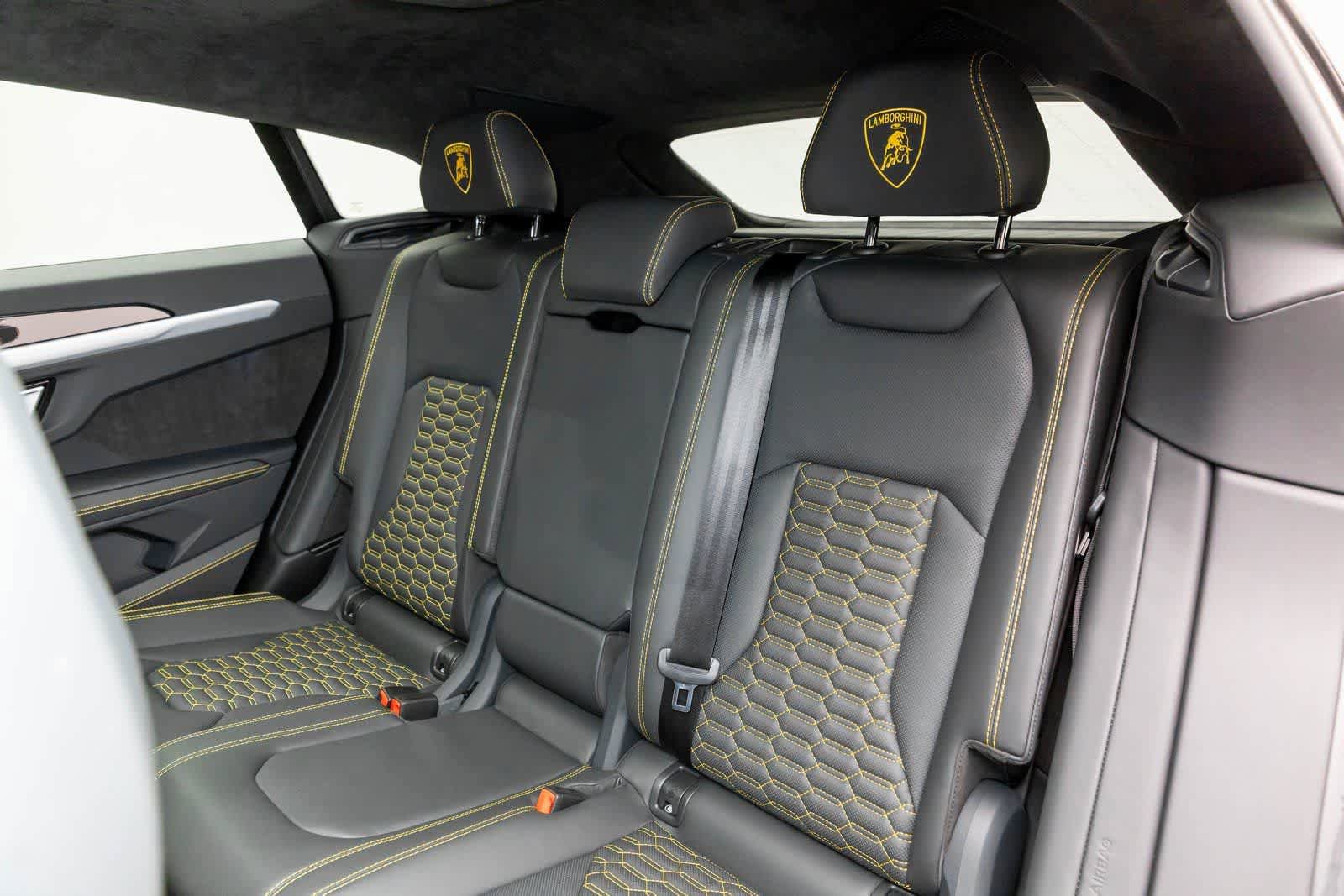 Used 2022 Lamborghini Urus AWD/4WD image 71