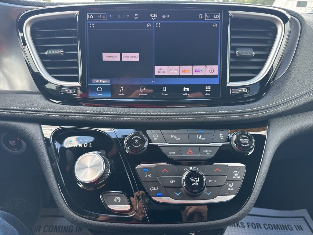 New 2026 Chrysler Pacifica Select image 29