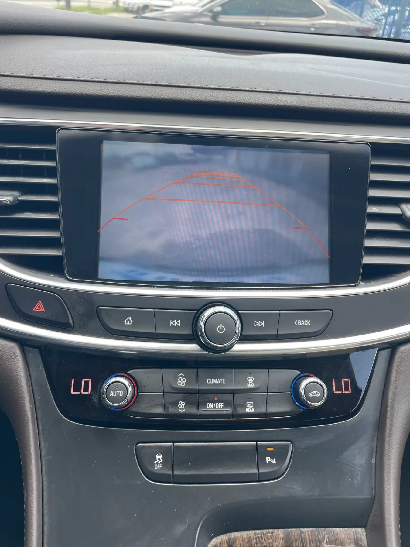 Used 2017 Buick LaCrosse Preferred FWD image 28
