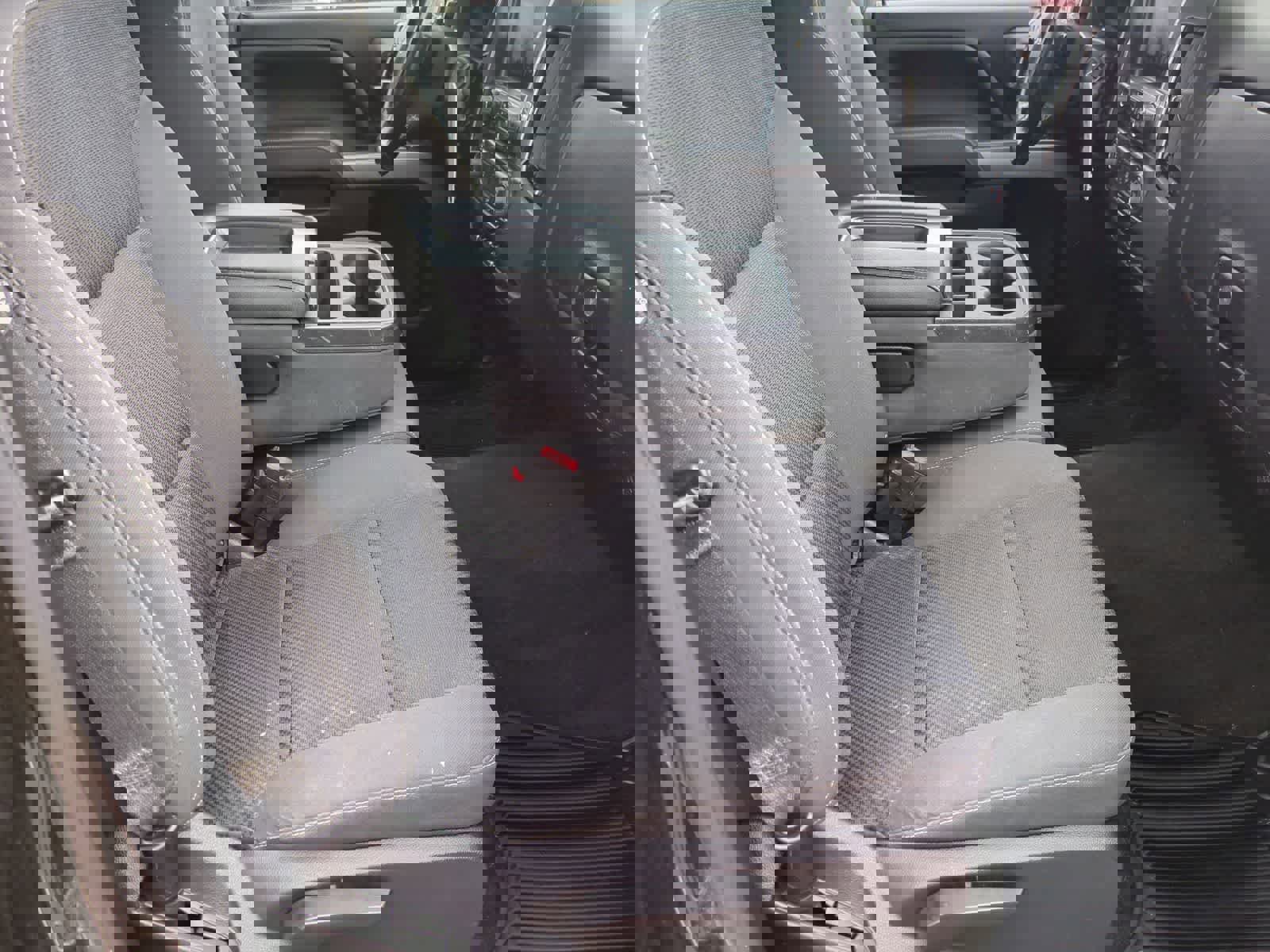 Used 2018 Chevrolet Silverado 1500 LT AWD/4WD image 21