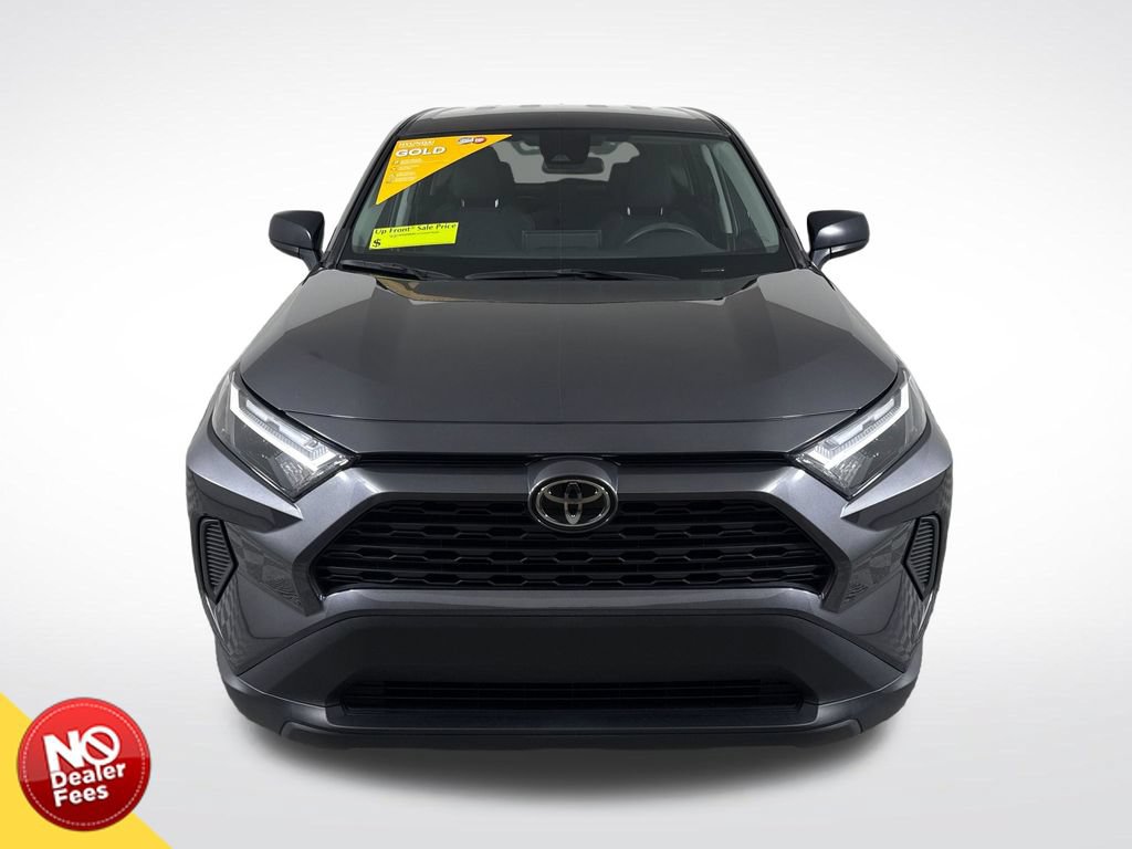Used 2025 Toyota RAV4 LE FWD image 9