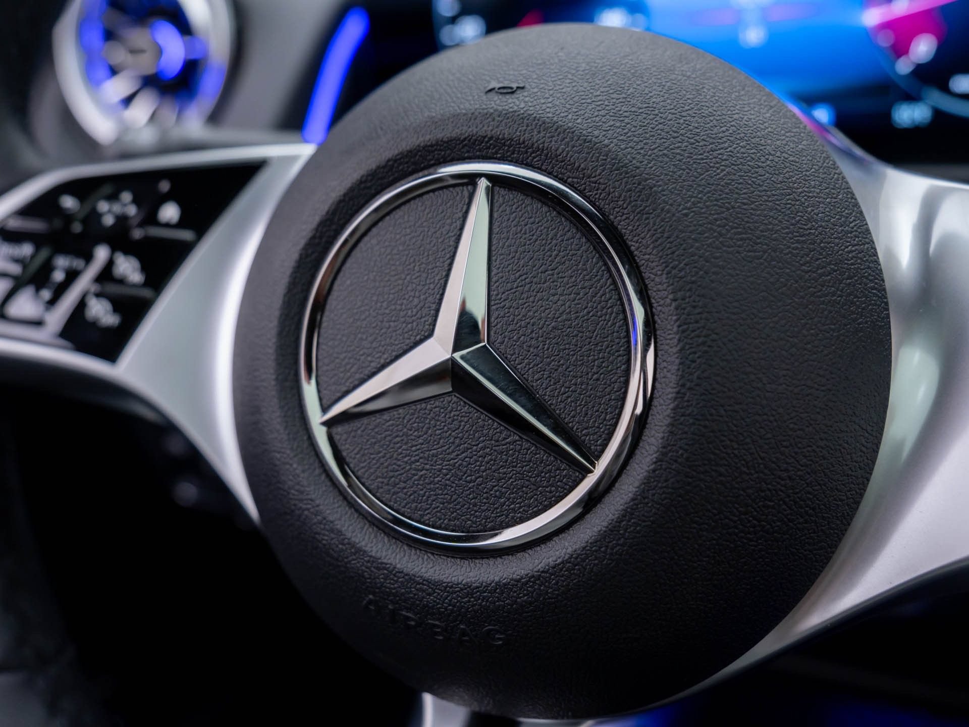 New 2026 Mercedes-Benz GLB 250 4MATIC image 26