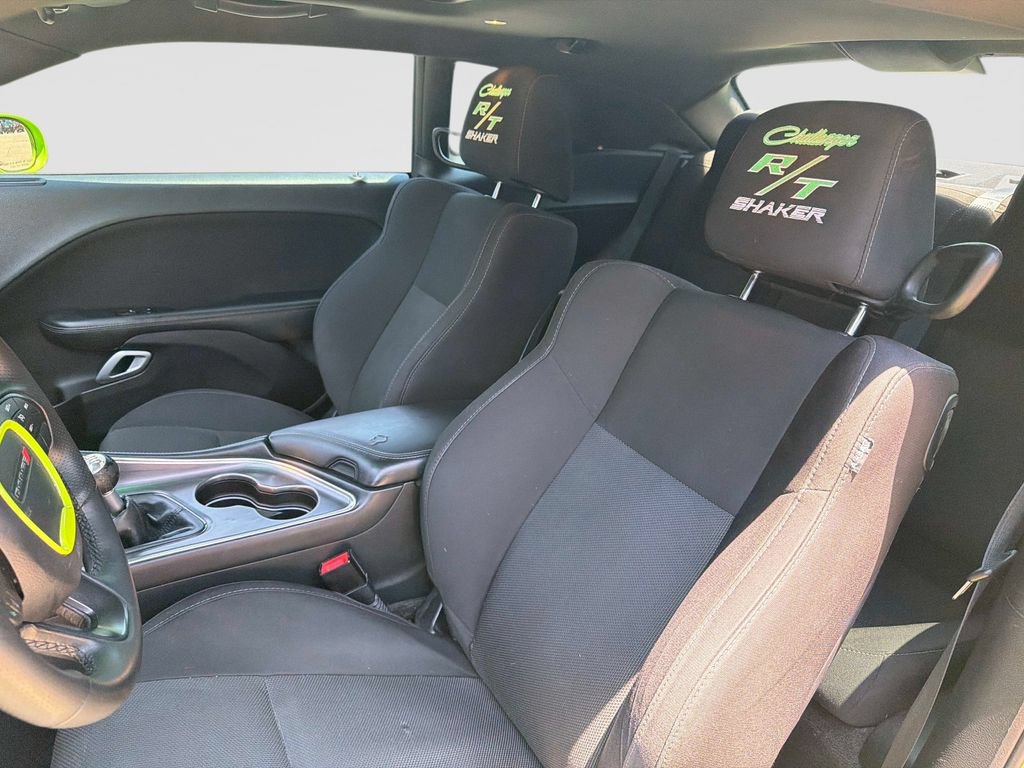 Used 2015 Dodge Challenger R/T RWD image 14