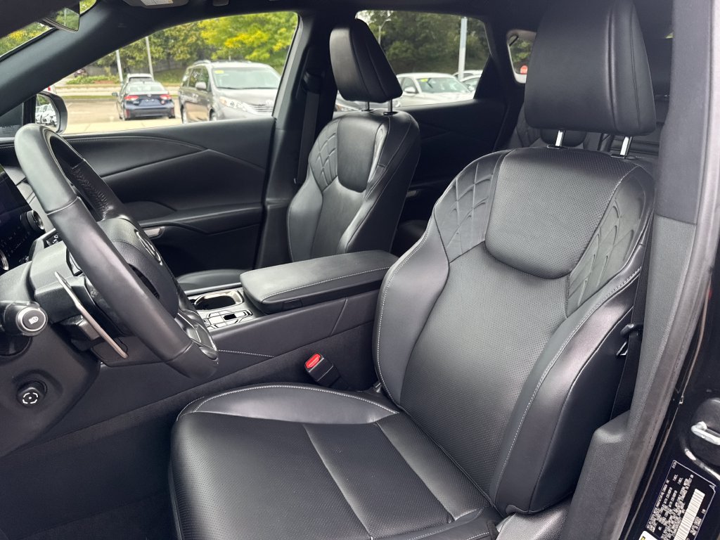 Used 2024 Lexus RX 350 Premium w/ Cold Area Package AWD/4WD image 16