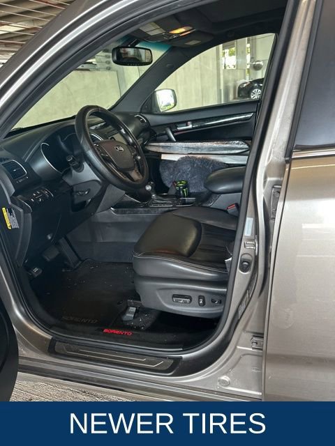 Used 2014 Kia Sorento SX image 6