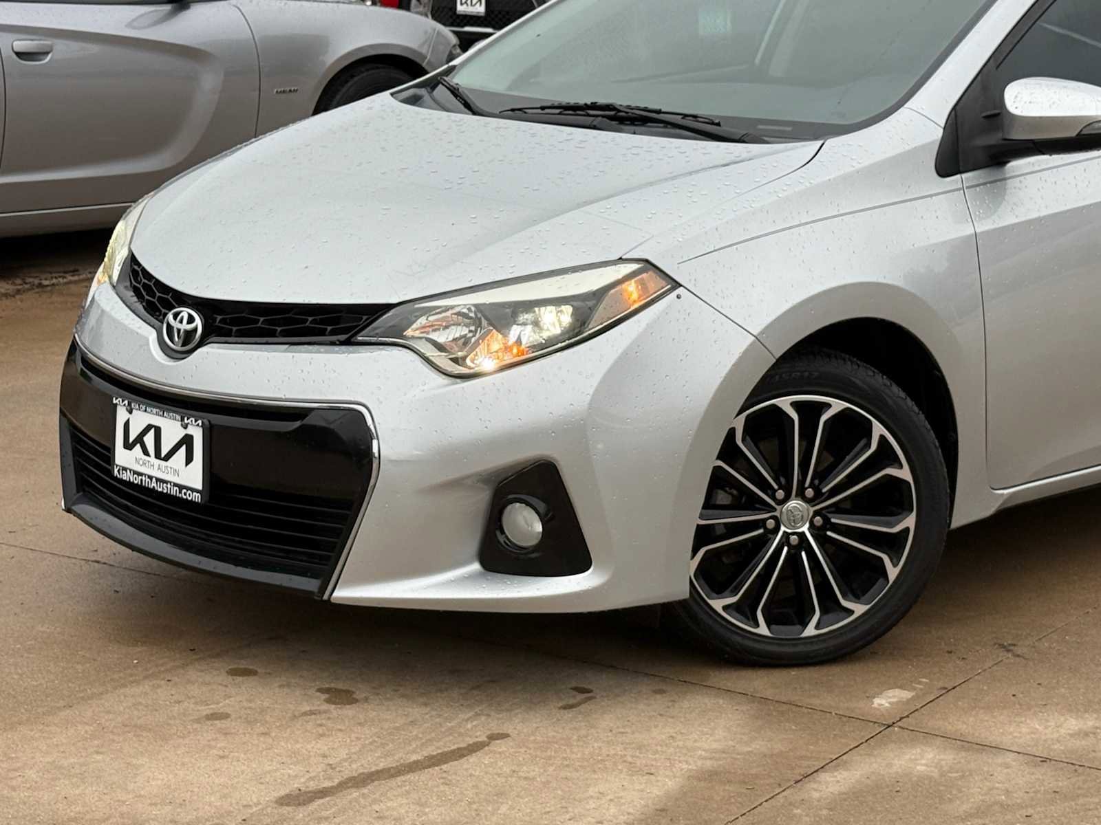Used 2014 Toyota Corolla S FWD image 2