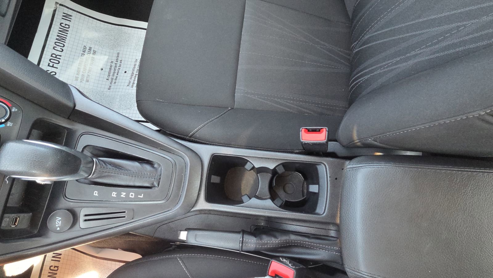 Used 2018 Ford Focus SE image 28