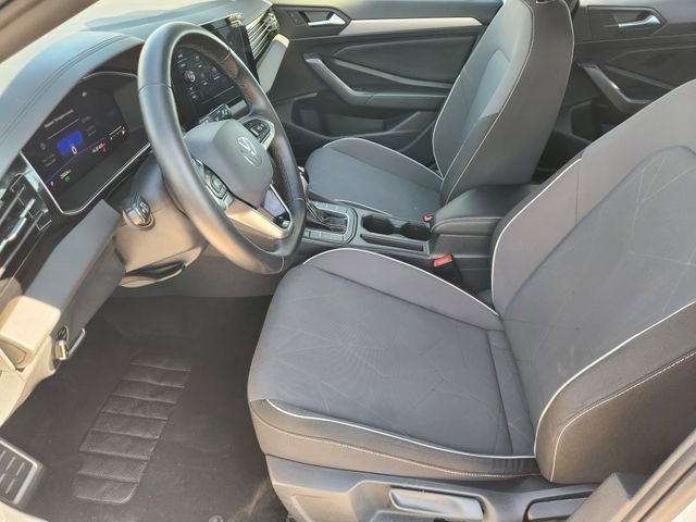 Used 2025 Volkswagen Jetta Sport image 13
