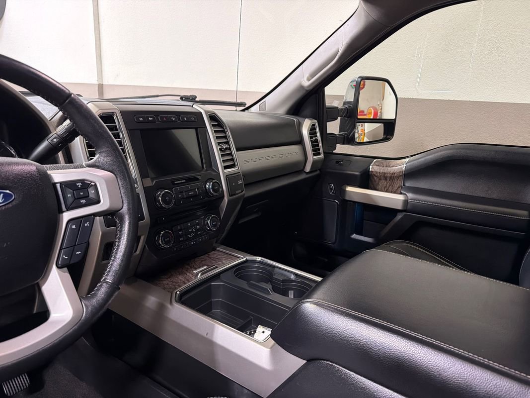 Used 2017 Ford F250 Lariat w/ Lariat Ultimate Package AWD/4WD image 14
