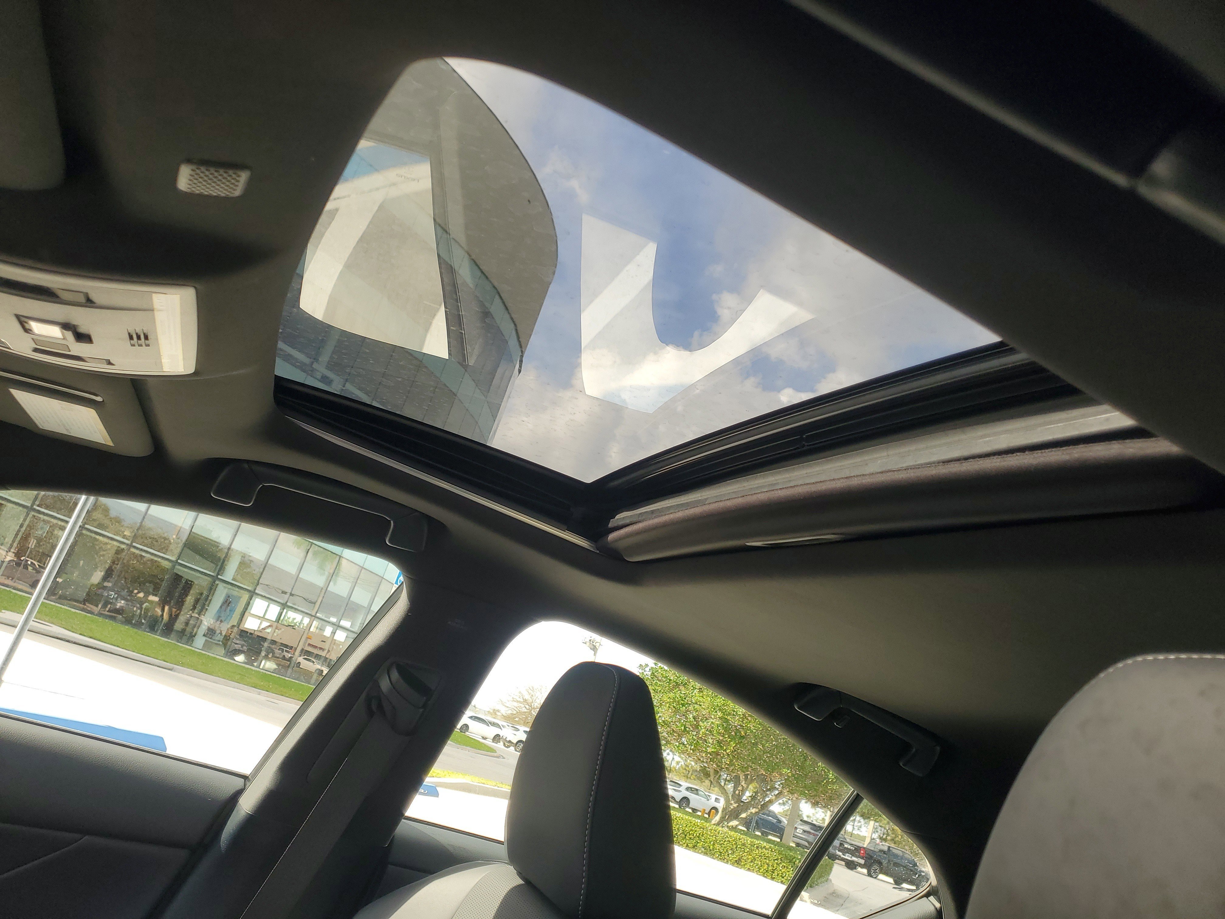 Certified 2022 Lexus IS 350 F Sport image 21