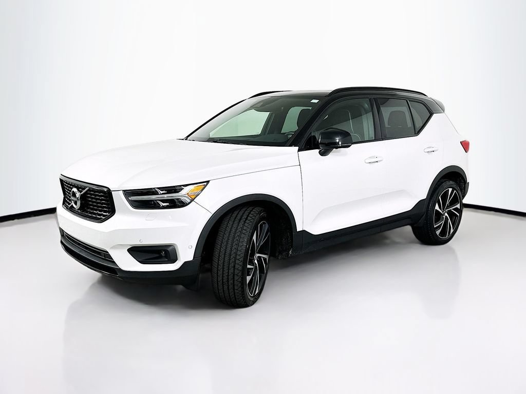 Used 2021 Volvo XC40 T5 R-Design w/ Advanced Package AWD/4WD image 1