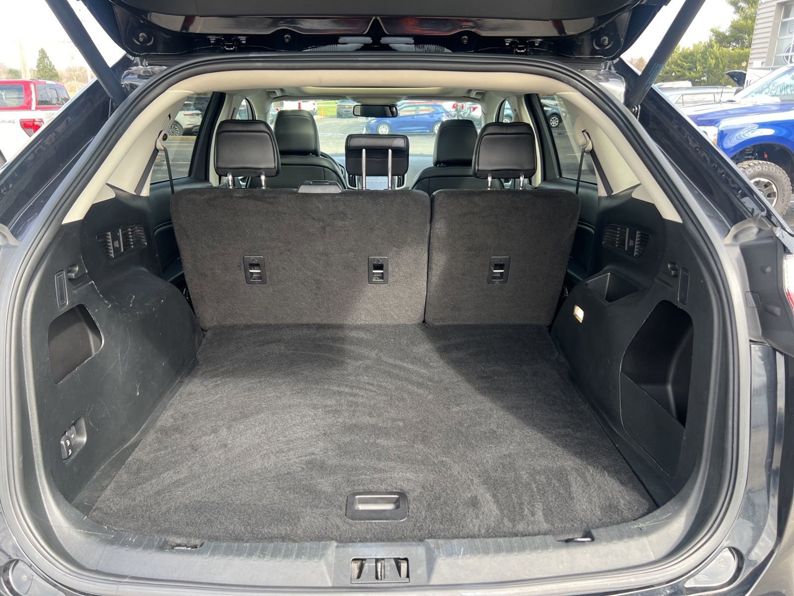 Used 2023 Ford Edge SEL w/ Convenience Package image 27