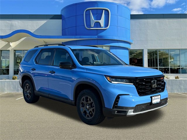 New 2025 Honda Pilot TrailSport