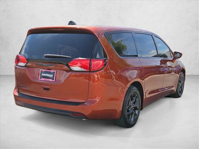 Used 2018 Chrysler Pacifica Touring Plus w/ S Appearance Package FWD image 5