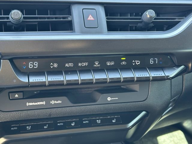 Used 2022 Lexus UX 250h 250h Base w/ Premium Package image 18